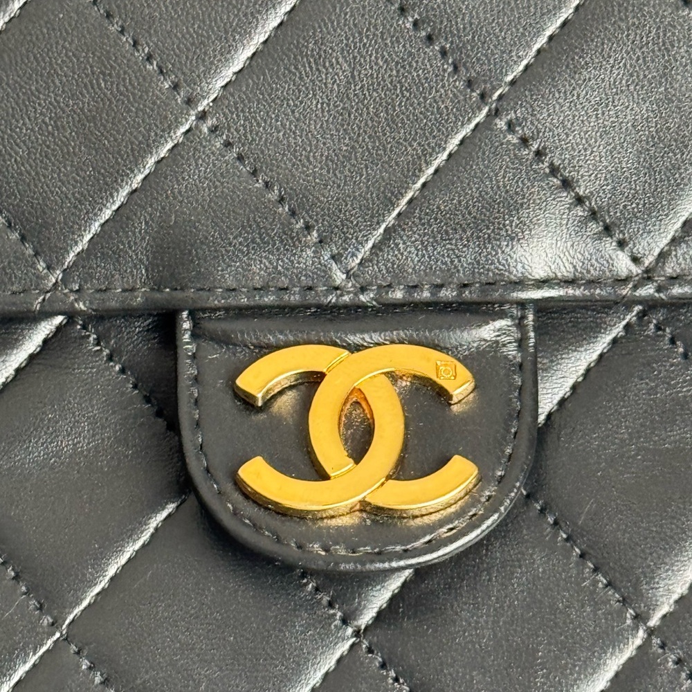 SOLD Chanel Vintage Single Flap Shoulder Bag - Picture 7 of 8